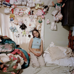 bulkbinbox:dog days, bogotá, alec soth