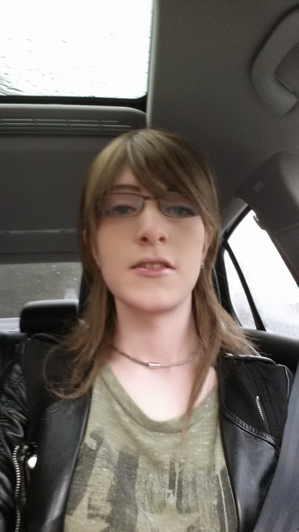 cat-tayler:  I get bored when driving in bumper-to-bumper traffic. So I touch up my makeup and/or take shameless selfies. Only to check my makeup progress, of course. Huh. I kinda look stoned in these pics. Come to think of it, I look stoned in a lot