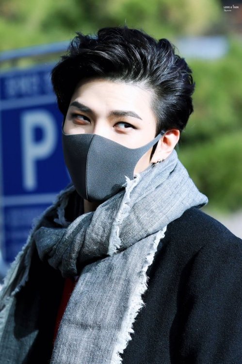 chained-up-taekwoon:© LoveaTAEK ‏| DO NOT EDIT