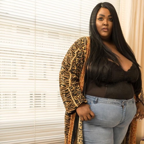 saucyewestplusmodel:I think relatability is important in fashion. Having a visible belly is what is real. We all aren’t hourglass. We all aren’t striving to be snatched. Or have flat stomachs. We are just some regular schmegular chicks that want to