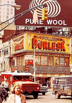 flashenondeux: 1960s Times Square