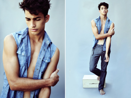 malemodelfeet: Jessey StevensThanks to the follower who pointed these out to me!