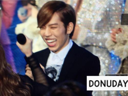 aileexeveryone:  Ailee and Dongwoo during the 2014 KBS (Credit as tagged)
