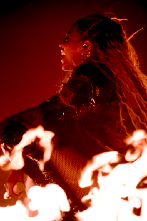 Sex danceivyou:  Beyoncé performs at the 2016 pictures