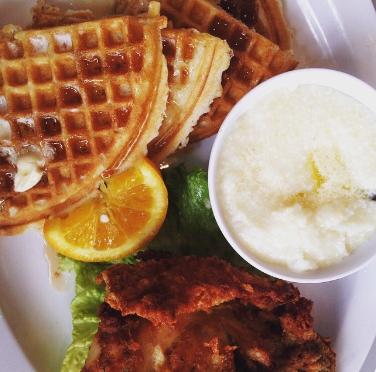 lebritanyarmor:  afro-arts:  Home of Chicken &amp; Waffles  www.homeofchickenandwaffles.com