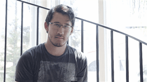 markiplier-reaction-posts:  Trying to point out the cute people to your friend in