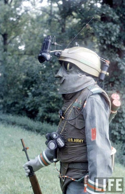 This is what the U.S Army thought the ‘Soldier of the Future’ would be like, 1959.
