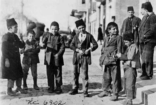 Kids of Istanbul, 1902