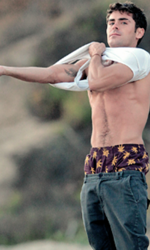 fuck-yeah-male-celebs:  🌈 ZAC EFRON