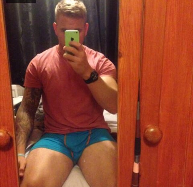 completemalenudity:  Ross is one of my favourite guys we have ever gotten nudes off.