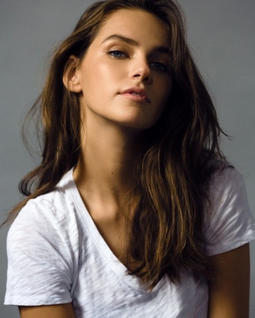 https://amazinggirlsphotos.tumblr.com/post/159192185820