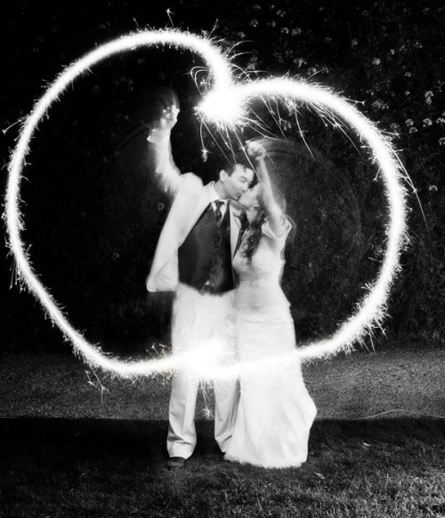 We’re feeling the love from this amazing shot! Draw a heart with two sparklers for an unforget