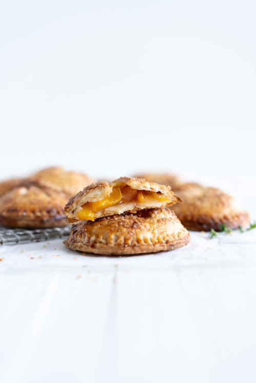 sweetoothgirl:peach and thyme hand pies