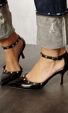 womenshoesdaily:The mid heel everyone needs in their closet.