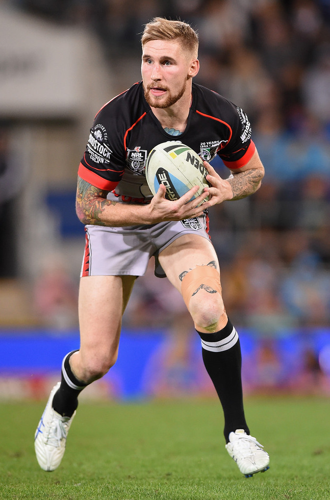 roscoe66:  Shaun Johnson and Sam Tomkins of the New Zealand Warriors 