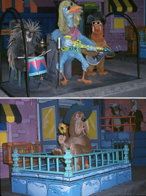  Photos of some of the animatronics in America Sings Act 4 – Modern Times. Photos taken by George Sh