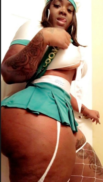 fletchertrowan: addicted2curvez:#lovethemcurves #supersexy #Curvz_Nation #superthick #wifey #krissy 