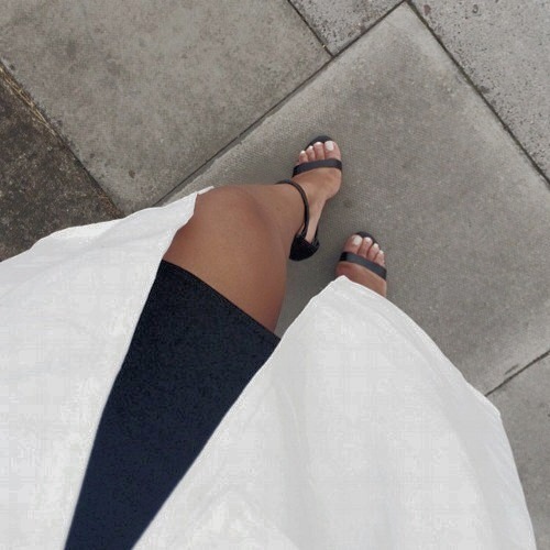 sexydressfashion:  fashionlovewomen 