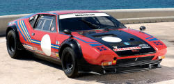 carsthatnevermadeitetc:  De Tomaso Pantera Group 4, 1972. A racing version of the Pantera whose steel shell was stripped of all unnecessary components and the doors and engine cover were replaced by aluminium versions, plexiglass windows were also fitted.