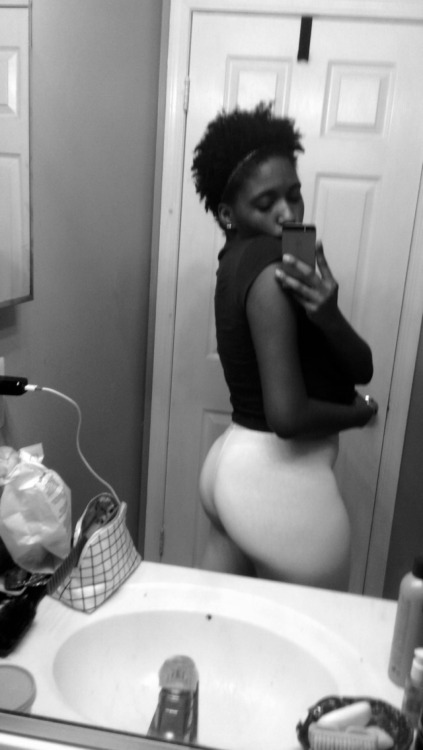 coocheecutters:  Leggings.