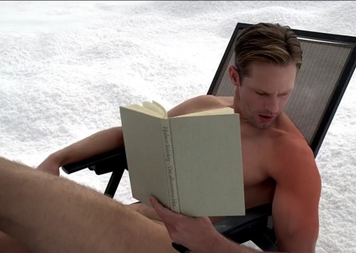 nakedcelebritymen:  Alexander Skarsgard fully nude