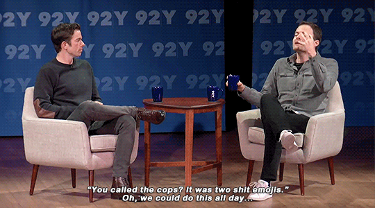 billhacer:I like someone that checks their phone mid-panel…