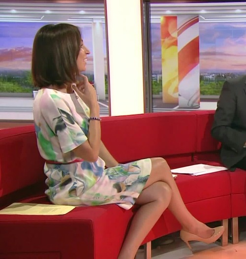 grann13l0v3r: Sexy sally nugent I would love to have them legs wrapped around my neck