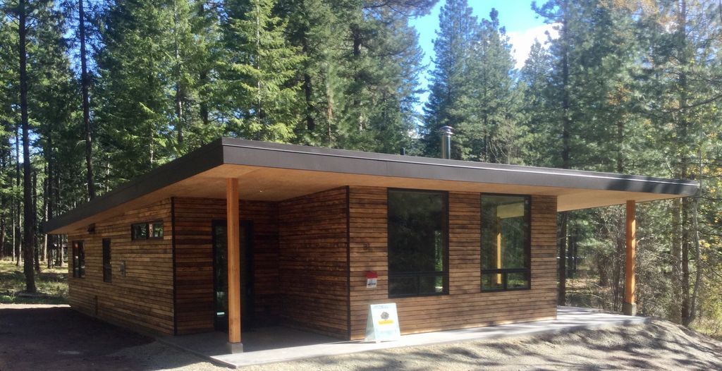 househunting: $398,000/2 br 1275 sq ft Winthrop, WA 