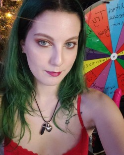 sortofunpleasant:Come chat with me while I cam on ManyVids!