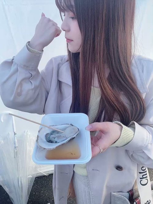 清司麗菜(せいじれいな)さんのツイート: 牡蠣は生がいっちゃん美味しい！！ (牡蠣の匂いの落とし方求む) t.co/kD2uA3ugCg