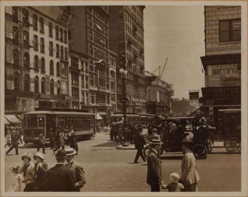 vintageeveryday:Fascinating pictures of New York City from the 1870s to 1930s with Google Street Vie