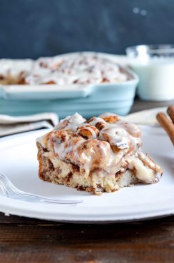 fullcravings:  Cinnamon Roll Breakfast Bake