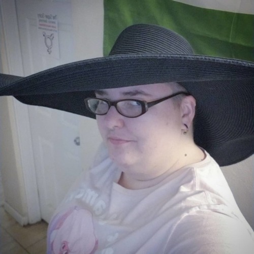 kittyknowsthings:systlin:wodneswynn:renniequeer:My wife got a new hat. Which means I got a new hat t