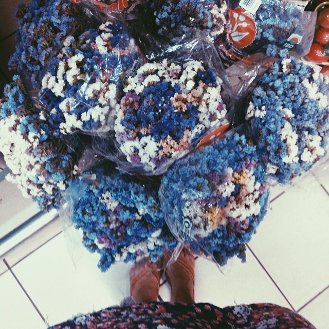 re-fle-xo:  💙💘🌸💐 (em Mercado )