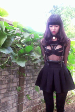 cum&ndash;buckett:  creepyyeha:  Grandpa’s plants    ugh she has the cutest clothes EVER