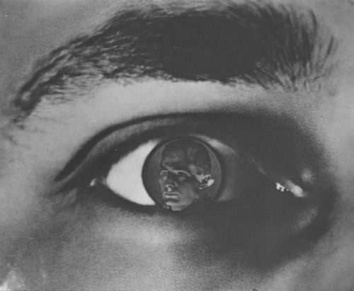 sodisnanee:  Dziga Vertov