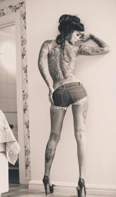 hotrodzandpinups:  Friday Pin Ups and Ink
