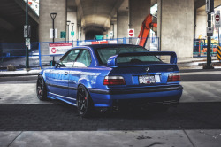 hood-skoop:  Blue cars are my favorite. 