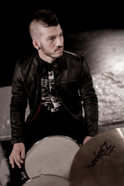 oneanddun:October 12, 2012 || Holding On To You video shoot