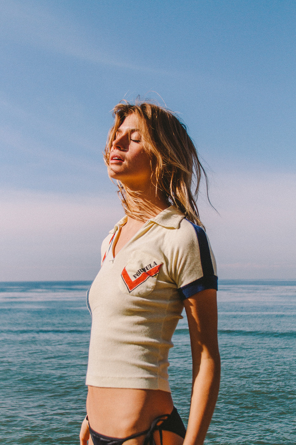 Braless Babes - #NoBraRevolution
