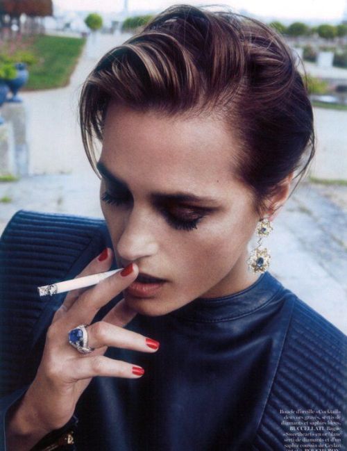 celebsmoker: Yasmin Le Bon Hot sexy smoker
