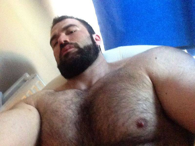 ppecs:  Damir Datko’s huge hairy tits. 