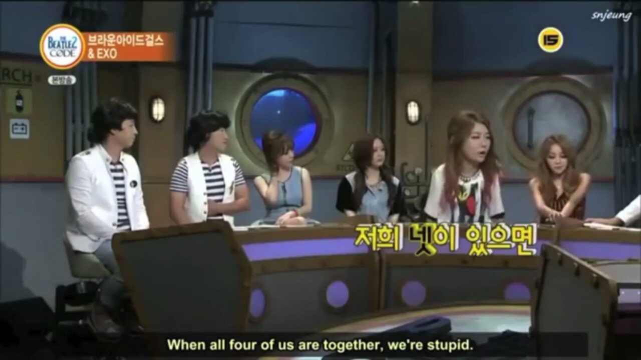 kpoploverwhovian255:  Jea: “when all four of us together,we’re stupid” 