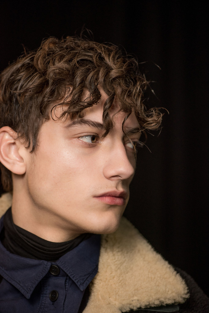 mannequin-homme-blog:  Serge Rigvava photographed by Nicky J Sims 