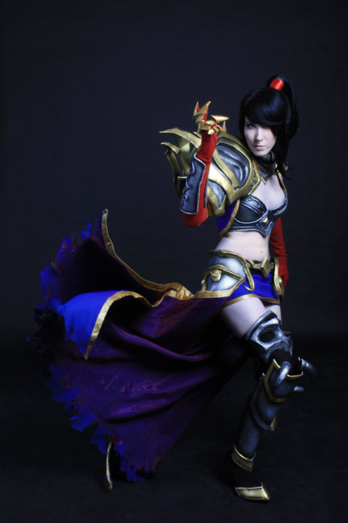 cosgeek:  Wizard (from Diablo III) by Laura Jansen (EmilyRosa) 