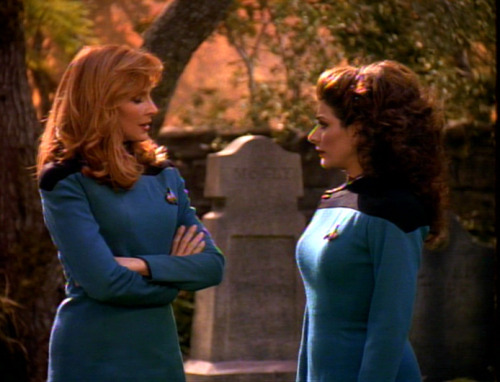 trekkiefeminist:cosmic-llin:And have some caps of Deanna and Bev hanging out in seasons 5, 6 and 7…D