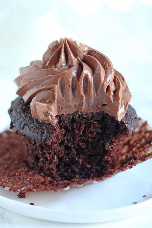 yumi-food - The Best Chocolate CupcakesFollow for more...
