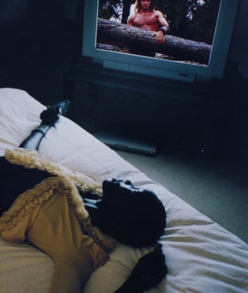 pocmodels:Alek Wek in ‘digital downtime’ by Mark Mattock for i-D February 2000