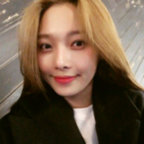 ♡ jiwoo, somin (kard) icons ♡ — like/reblog and © kimsojungz on twitter.