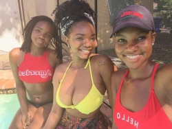 bblackgoldd:  pool tings with my baby sisters